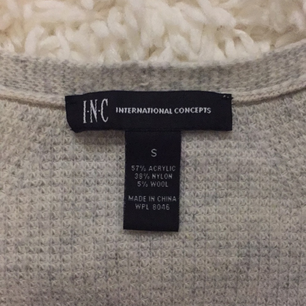 Sweater - Picture 2 of 3